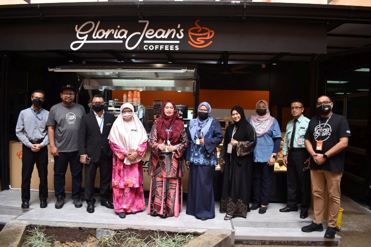 gloria jeans1